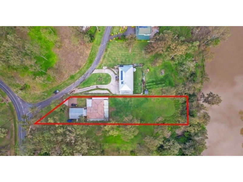 1 Riverside Court, Barellan Point House for rent Listed by Madonna