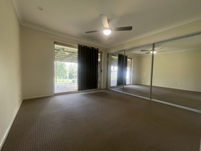 1 Riverside Court, Barellan Point House for rent Listed by Madonna