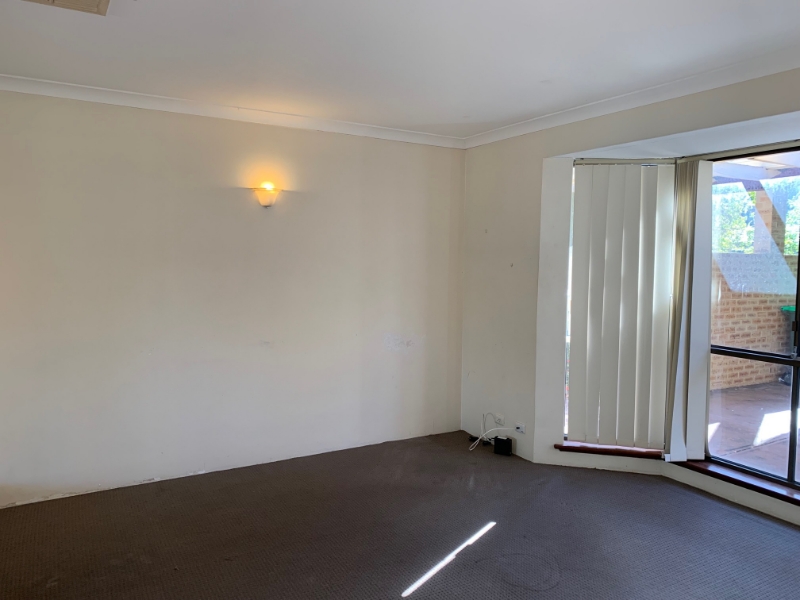 15 Golders Green Lane, Kingsley House for rent Listed by Julia Poulet