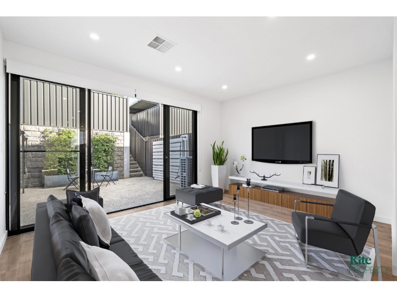 44 Buchanan Drive Woodforde SA 5072