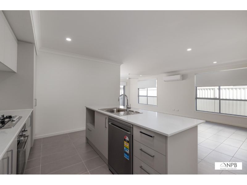 18a Fitzroy Avenue, South West Rocks House for rent Listed by Caitlin