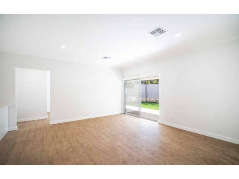 2A Oleander Way, KALLAROO House for rent Listed by Daniel Ganon of