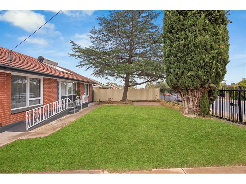 12 Seaborough Road, ELIZABETH PARK House for rent Listed by Emma