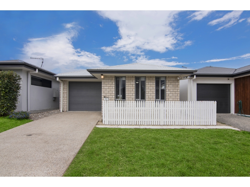 34 Derwent Close, Holmview House for rent Listed by of Image Realty