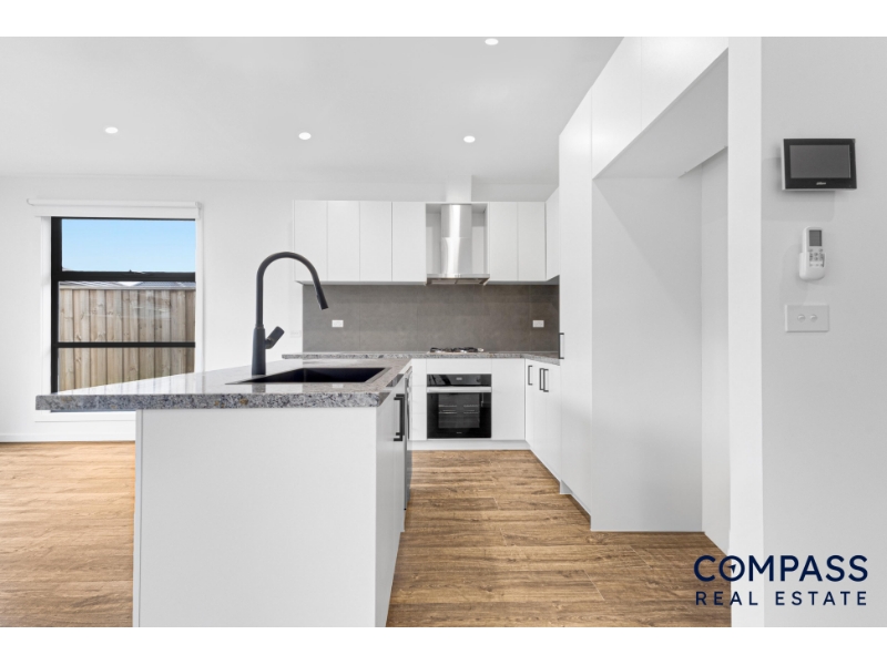 19 Palm Circuit, Beveridge, Beveridge - Thumbnail 8