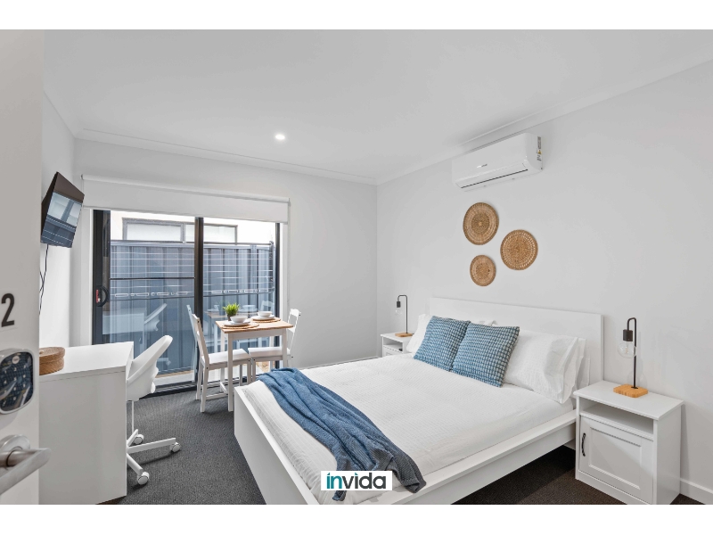 2/35 Wild Goose Way Clyde North VIC 3978