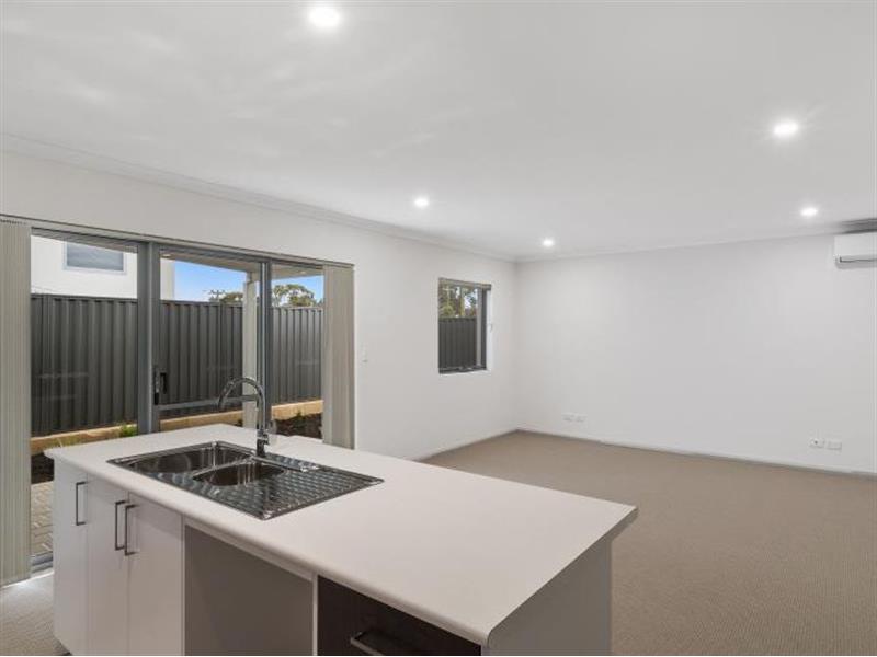 21 Rouen Street, MADELEY Apartment for rent Listed by Claire