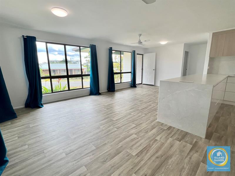 6 Alpha Street, Calliope House for rent Listed by Sandy Buttsworth of Island Sands Asset