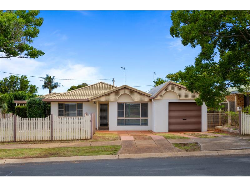 426 Stenner Street Kearneys Spring QLD 4350