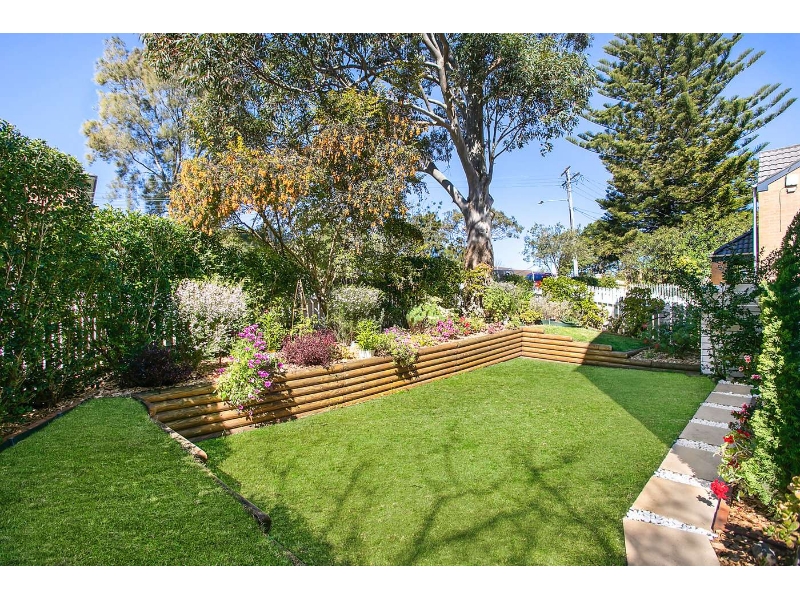 30 Elphinstone Road, South Coogee House for rent Listed by Kylie Meier of Laing & Simmons