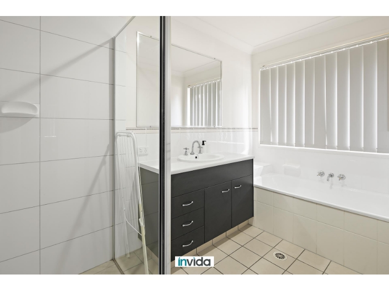 Private Room With Your Own Ensuite & Kitchenette, In Modern Shared House. Bills & Internet Included. Multiple Rooms Available! image 3