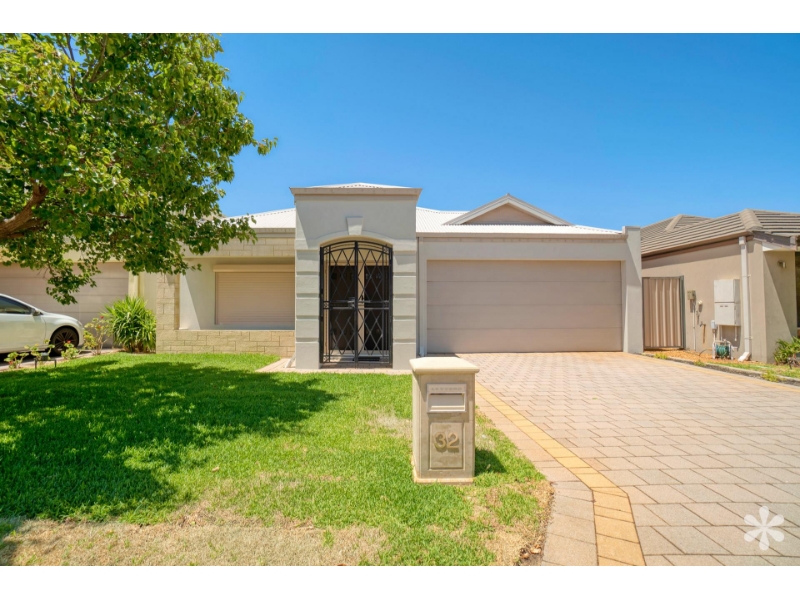 32 MacMillan Boulevard, Canning Vale House for rent Listed by Leasing Services Team of Vivid