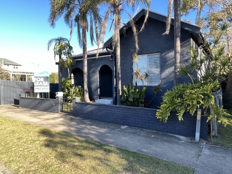 Rooms / 3 Young Street, Cooks Hill House for rent Listed by Maison Property of Maison Property