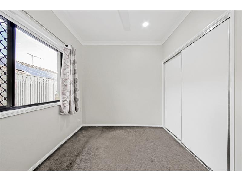 8 Eaton Close, NORTH LAKES House for rent Listed by of Coronis North