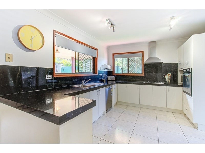 80 Cadogan Street, CARINDALE House for rent Listed by Tania Williams