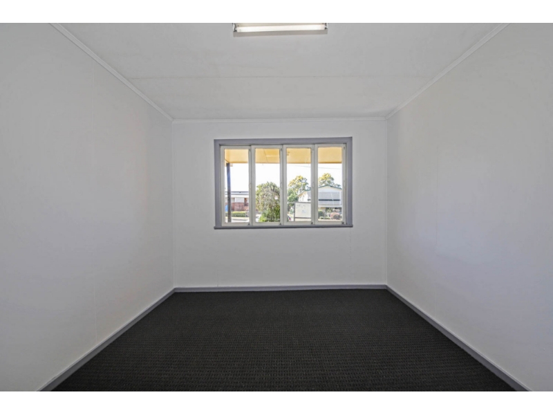 167 South Station Road, SILKSTONE House for rent Listed by Jess Cleveland of Coronis West