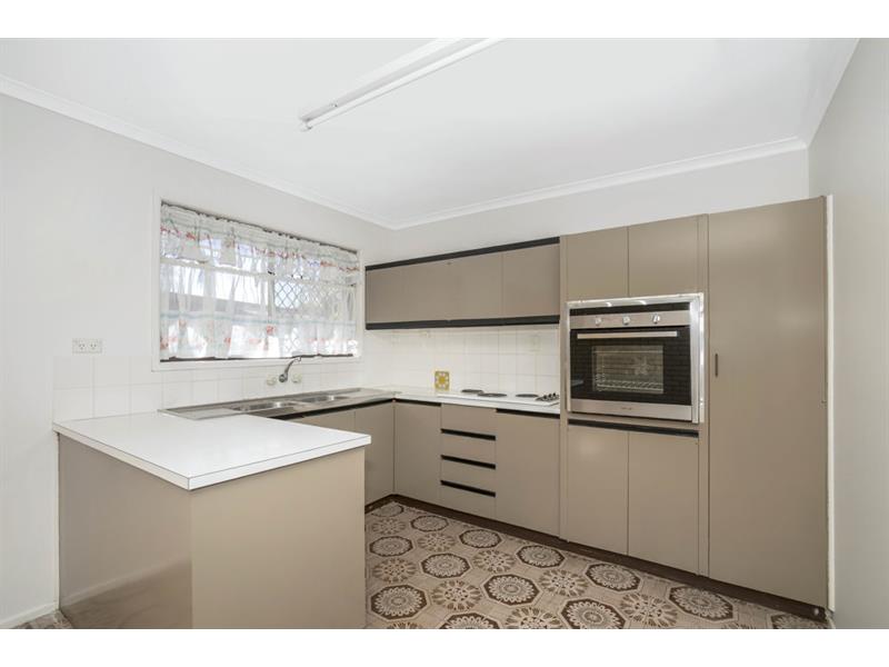 33 Learmonth Street, STRATHPINE House for rent Listed by Coralleigh