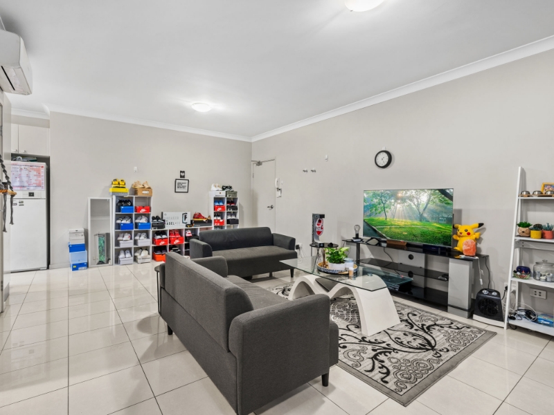 9/17 Cardross Street, YEERONGPILLY Apartment for rent Listed by Melissa Robinson of Coronis