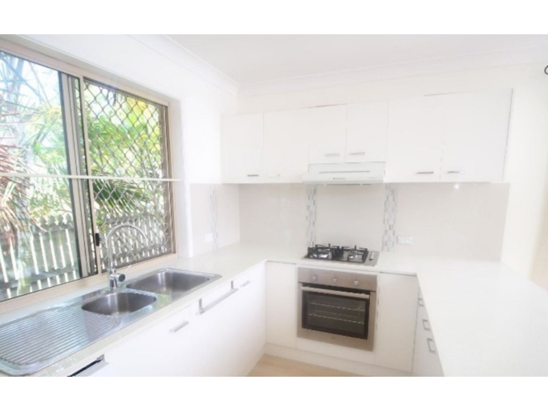2/4 Woollahra Court, VARSITY LAKES House for rent Listed by Amanda