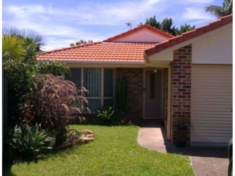 2/4 Woollahra Court, VARSITY LAKES House for rent Listed by Amanda