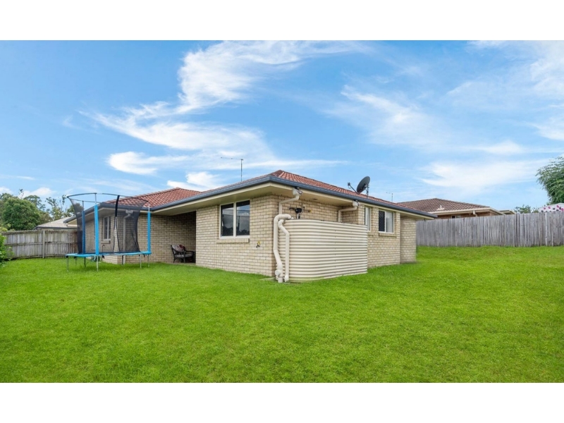 15 Hanover Drive, PIMPAMA House for rent Listed by Shelly Graham of Coronis Gold Coast