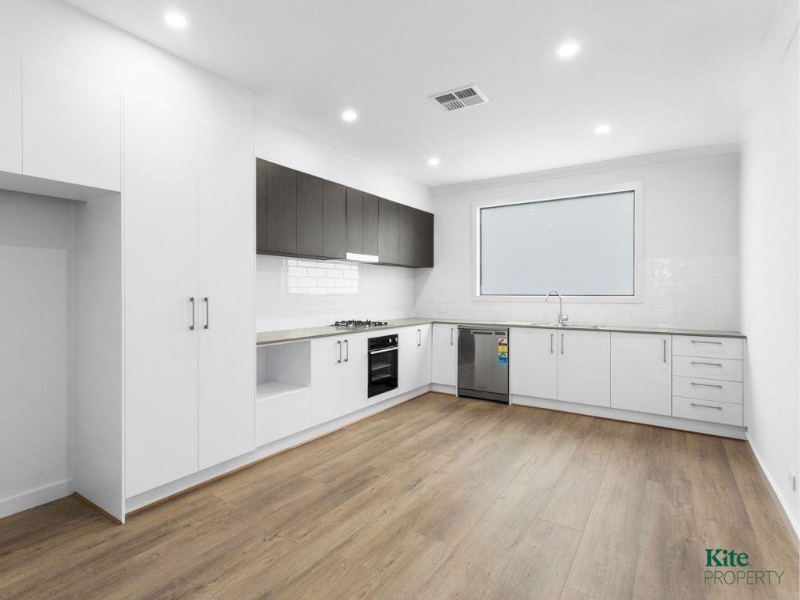 1/247 Anzac Highway, Plympton Townhouse for rent Listed by Kite