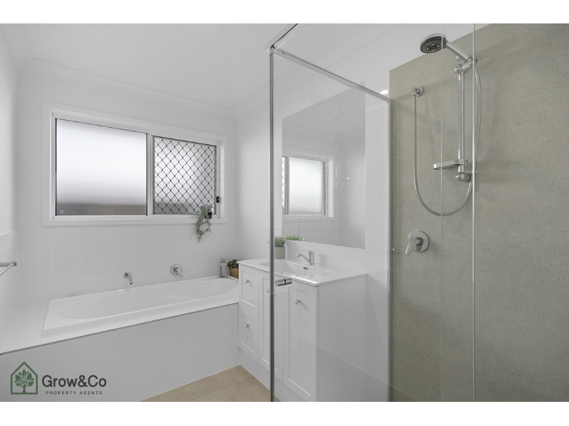 18 Street, Walloon House for rent Listed by Leasing Team of