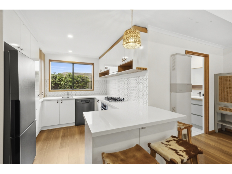 118 John Dory Drive, OCEAN GROVE House for rent Listed by Jenny Dries