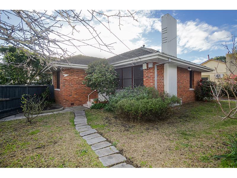 29 Pine Street Frankston North VIC 3200