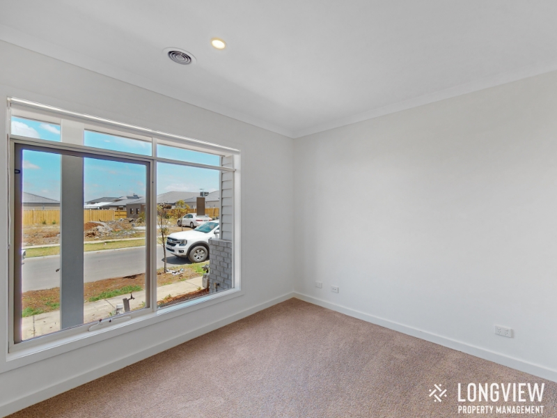 30 Shelterbelt Avenue, Weir Views House for rent Listed by Nicola