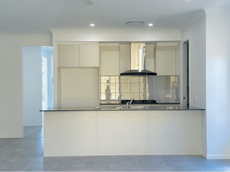 83 Covella blvd, Greenbank House for rent Listed by Worldlink Rentals