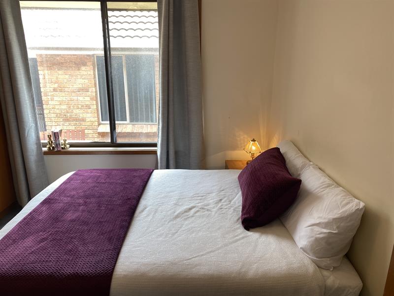 Rooms / 54 Naughton Avenue, Birmingham Gardens House for rent Listed