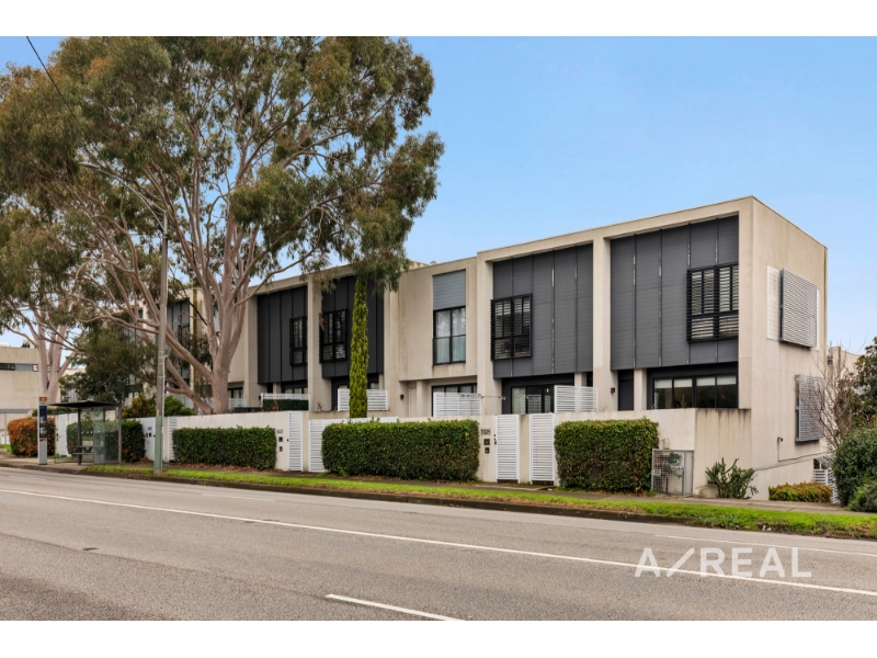 12 Tea Tree Lane Burwood VIC 3125