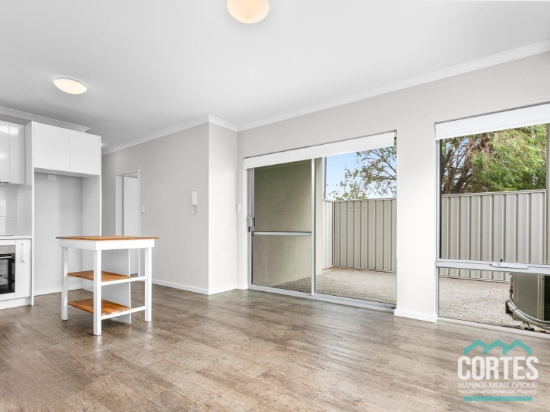 3/61 Crescent, Hamilton Hill Apartment for rent Listed by