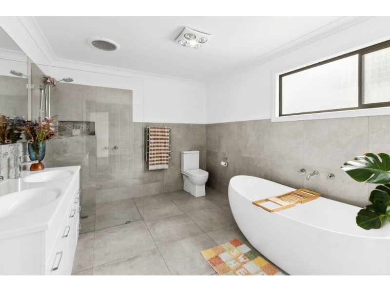 6A Arabando Drive, LEOPOLD House for rent Listed by Deb Peek of