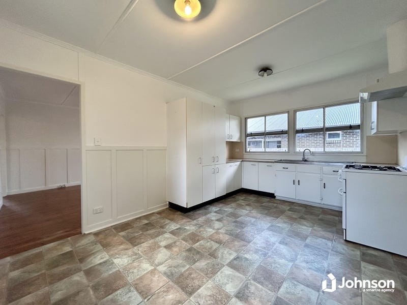 9 Crosshill Street, Leichhardt House for rent Listed by Johnson
