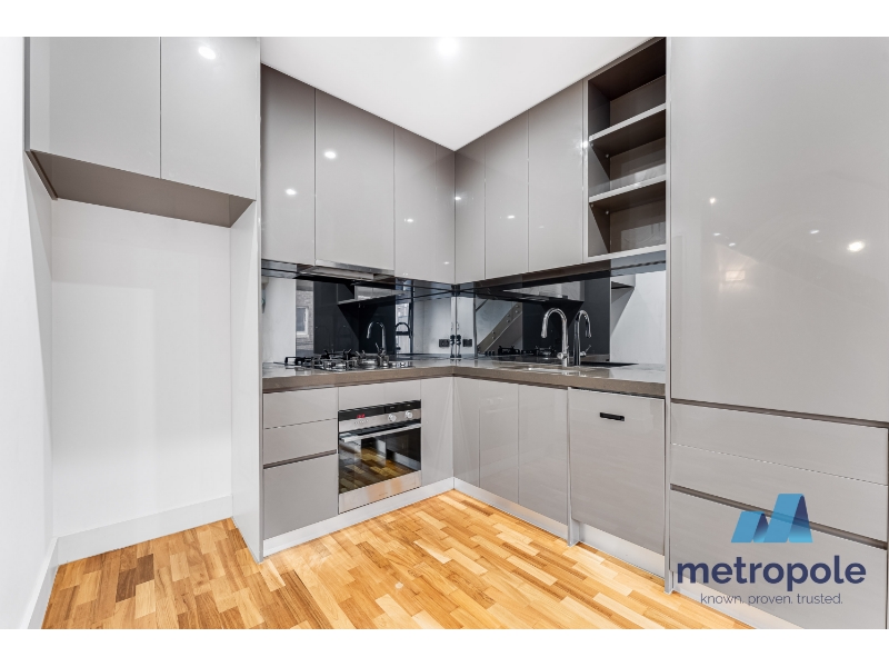 4/2C Oak Grove RIPPONLEA VIC 3185