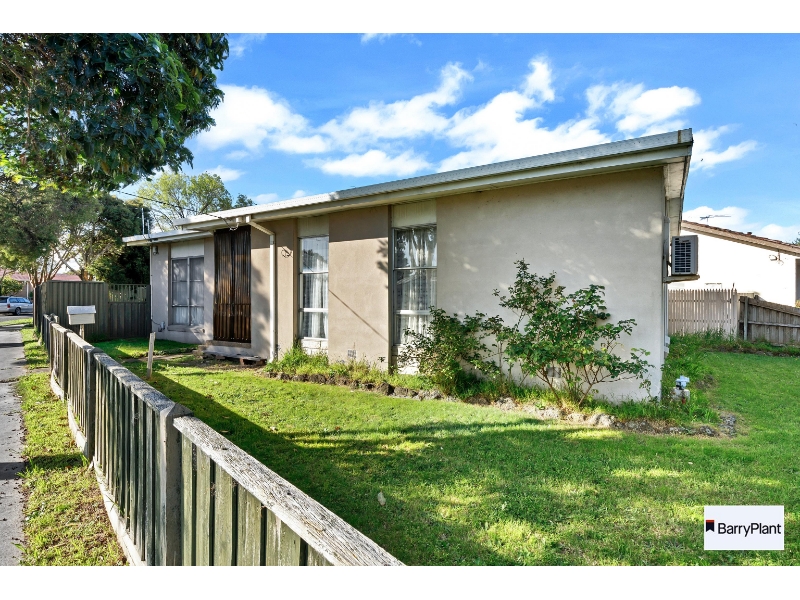 1 Bracknell Street, Keysborough House for rent Listed by Rental Dept