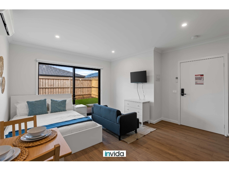 5/8 Peachtree Ave Deanside VIC 3336