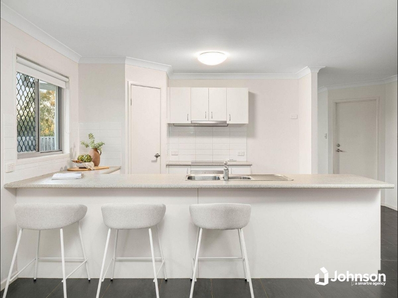 19 Dillon Avenue, Augustine Heights House for rent Listed by Johnson