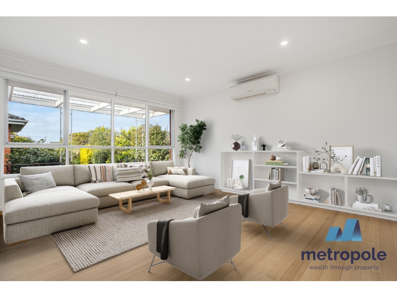 4/4 Waratah Avenue GLEN HUNTLY VIC 3163