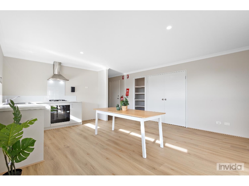 Private, Locakable, Bright Room In A Brand New Built Shared House Near The Coast. image 6