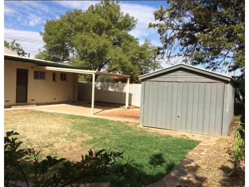 12 Princes Street, CROYDON House for rent Listed by David Philpott of