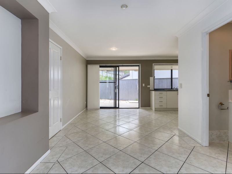 31/12 Greendale Way, Carindale Townhouse for rent Listed by Anna