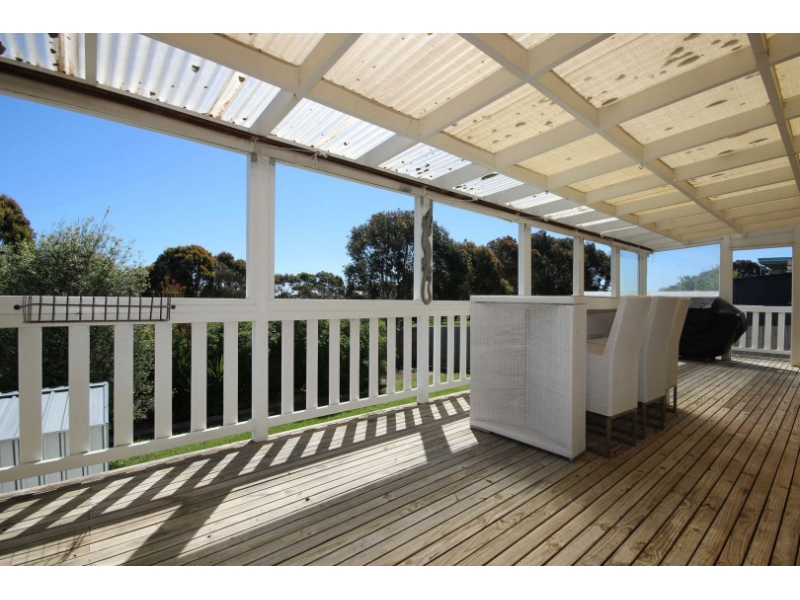 27 Gellibrand Street, Bay House for rent Listed by Felicity