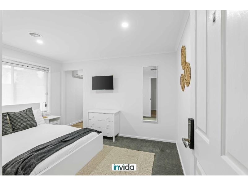4/5 Turano Ct Roxburgh Park VIC 3064