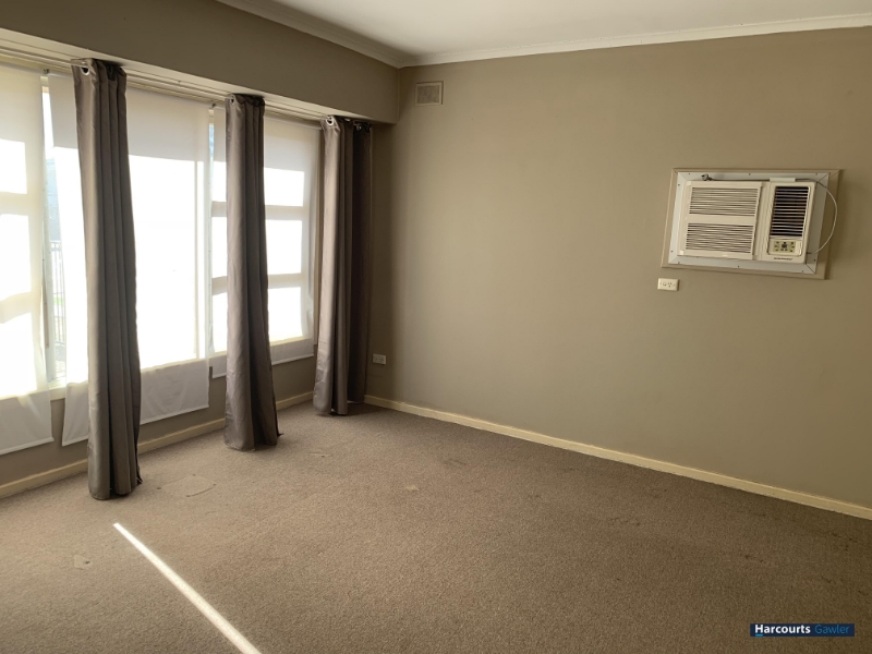 5 Crabb Road, Smithfield Plains House for rent Listed by Harcourts