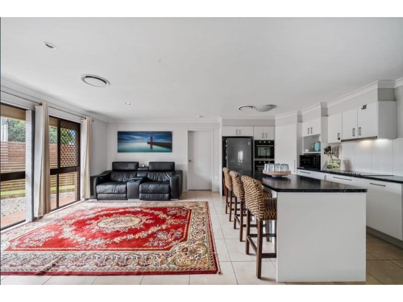 32 Robert Stanley Dr, MOUNT WARREN PARK House for rent Listed by