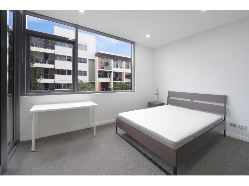 237/84 Epsom Road, Zetland Apartment for rent Listed by Tabi Yazdi of