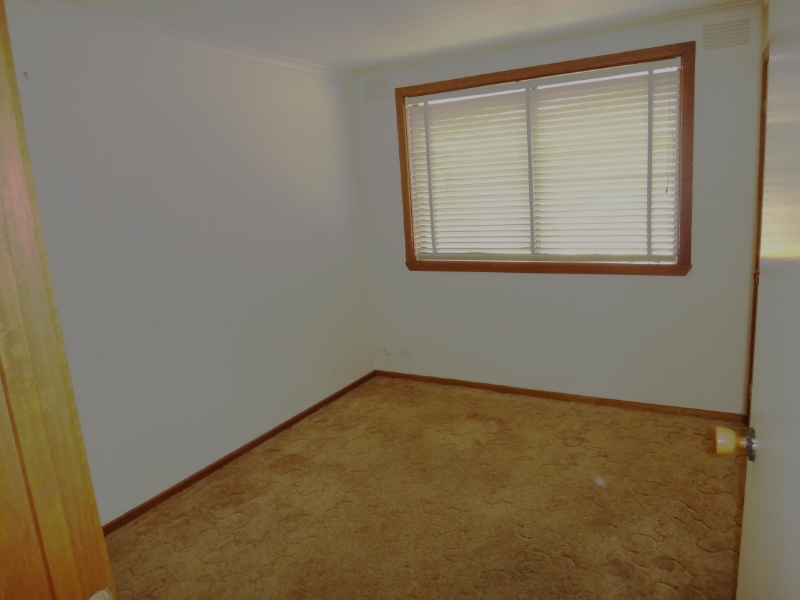 3/2 St Johns Ave, Springvale Apartment for rent Listed by Rental Dept Barry Plant Noble Park